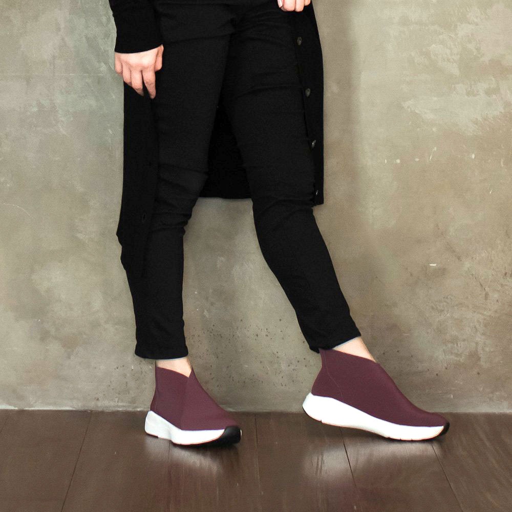 newmo ニューモ クラリーノ 厚底ストレッチ ショートブーツ newmo ニューモ クラリーノ 厚底ストレッチ ショートブーツ