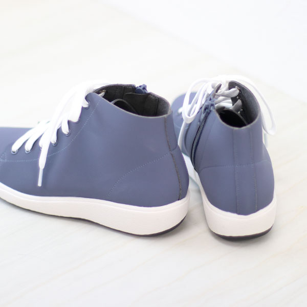 足の悩みから解放する靴 外反拇指やむくんだ足にも優しくフィット