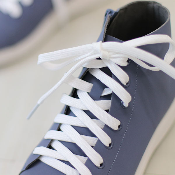 足の悩みから解放する靴 外反拇指やむくんだ足にも優しくフィット