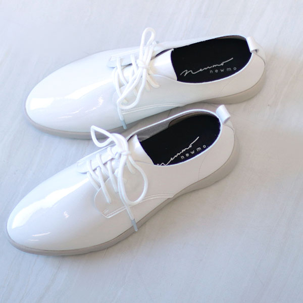 足の悩みから解放する靴 外反拇指やむくんだ足にも優しくフィット