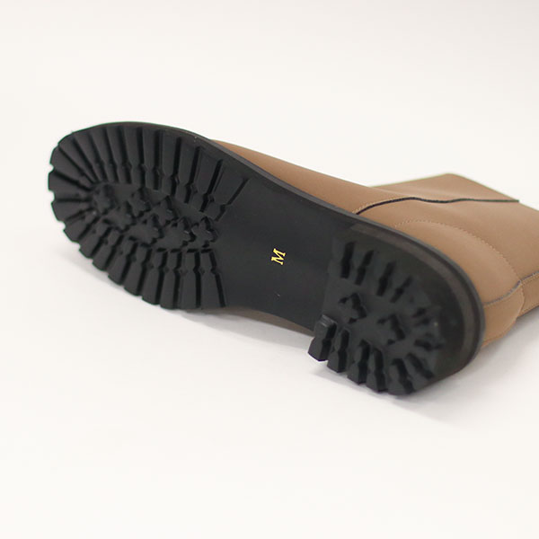 足の悩みから解放する靴 外反拇指やむくんだ足にも優しくフィット