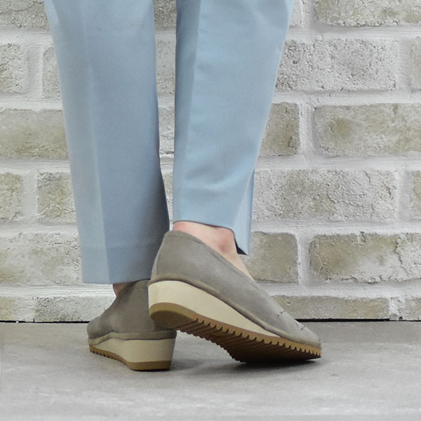 NO.374231 クロールバリエ 軽量ハンドステッチオープントウパンプス 