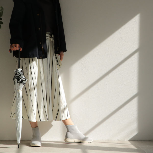 No.454102 バスルーム オールウェザー ハイカットスニーカー