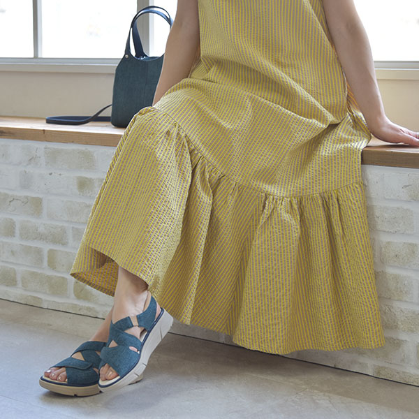 No.474233 クロールバリエ 軽量 クロスベルトサンダル