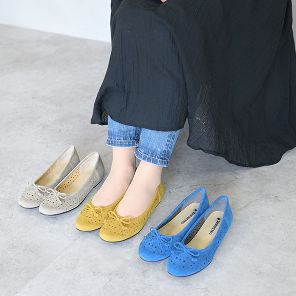 No.544231 クロールバリエ カットワークパンプス 月と星