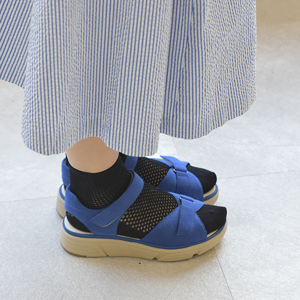 COULEUR VARIE ダブルストラップサンダル レディース 女性用